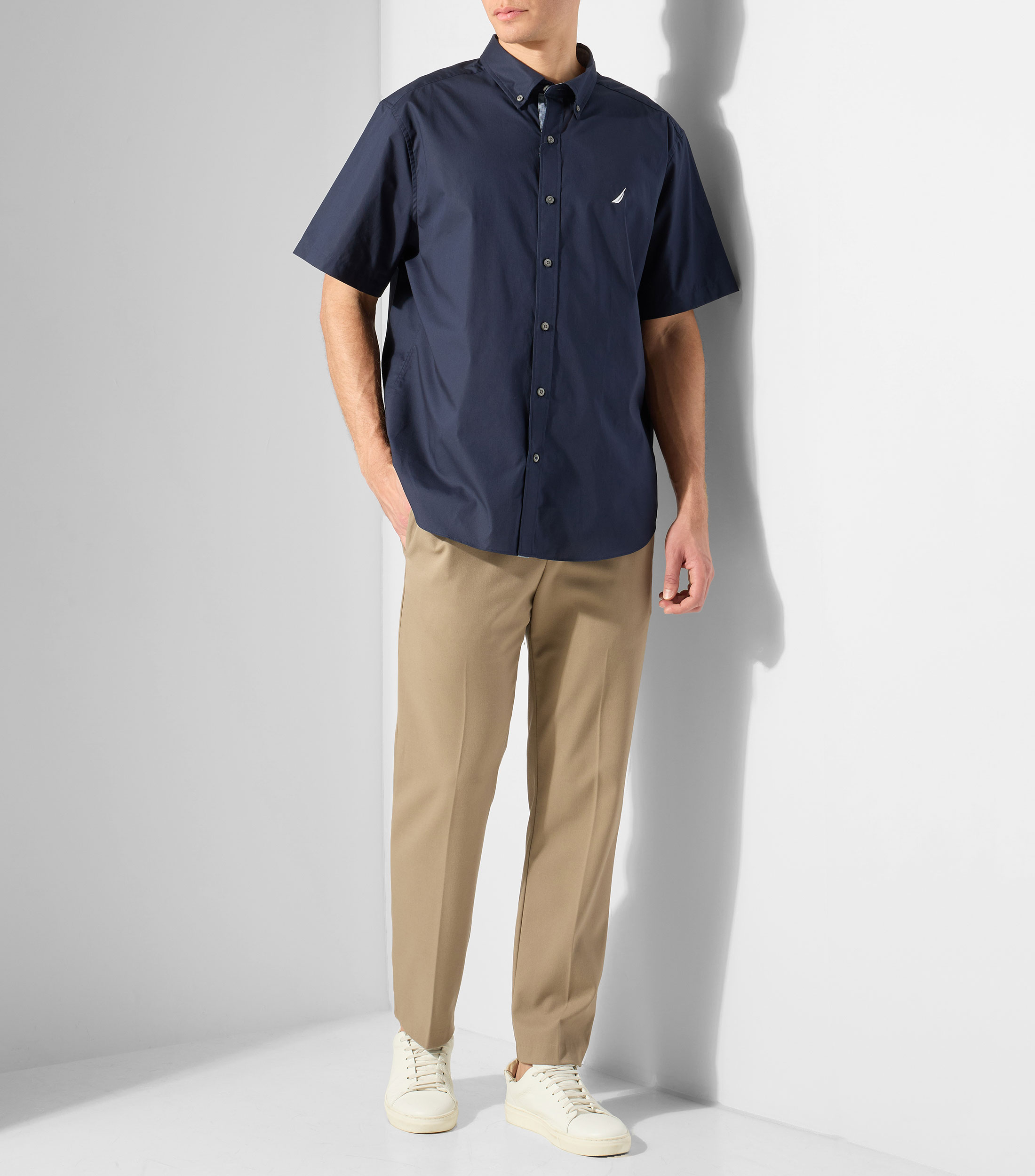 Camisa lisa con manga corta Hombre